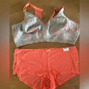 Cacique bra and panty set